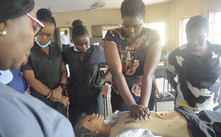  EMERGENCY & ASSESSMENT UNIT TRAINS ITS STAFF ON STRATEGIES OF HANDLING EMERGENCY PATIENTS & BASIC LIFE SUPPORT